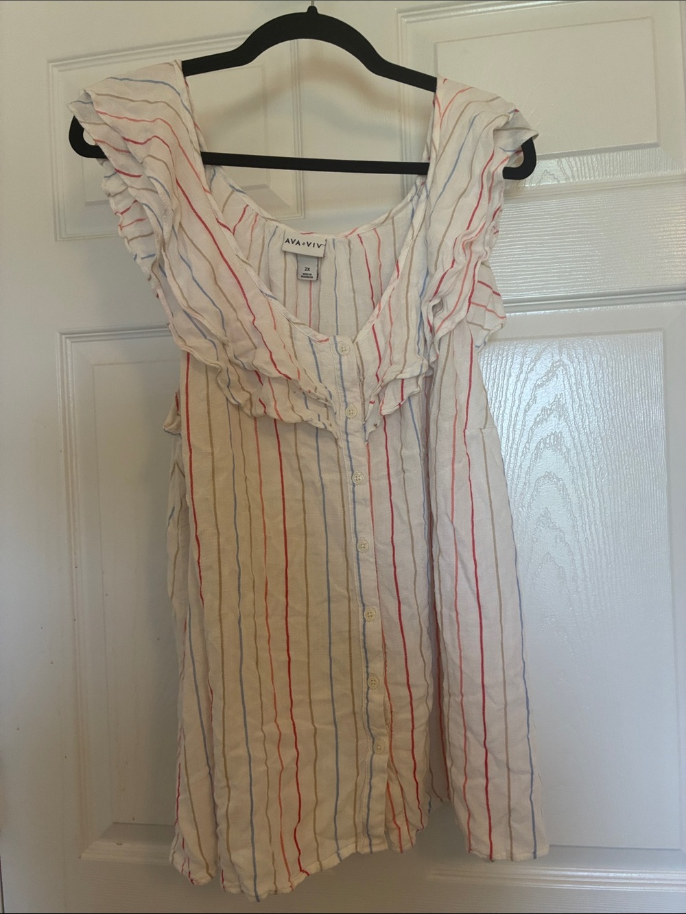 White flowy tank with Red, Blue & Tan Stripes - Picture 3 of 5